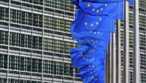 Brüssel : Die EU wird auch die Verlegung von Seekabeln kofinanzieren, um eine bessere Verbindung auch Regionen in die  äußerste Randlage im Atlantik zu erhalten ... 