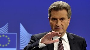EU-Kommisar Günther Oettinger: Er wehrt alle Vorwürfe ab ...