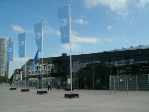 UN-Kongresszentrum Bonn: erneut tagen die sogenannten Nebenorgane der in Bonn ansässigen Klimarahmenkonvention der Vereinten Nationen (UN) im World Conference Center Bonn. Bild Umwelt- und Energie-Report E&U