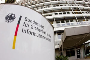 BSI-Sitz in Bonn: Es ist nur eine Frage der Zeit bis kritische Systeme erfolgreich angegriffen werden