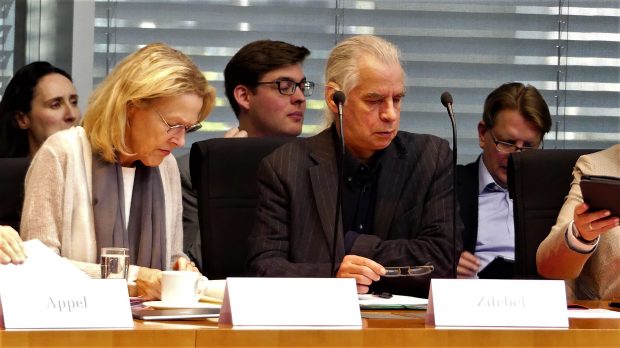 Deutschland hat beschlossen auszusteigen ...; Sylvia Kotting Uhl  (Grüne)und Hubertus Zdebel, Linke