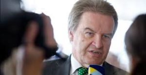 Franz Untersteller: " ..Startschuss für ein  neues Klimabündnis... bild stm. ba-wü