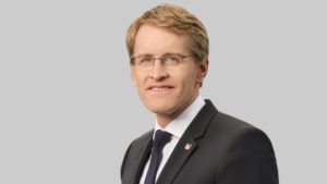 "... umgehend Maßnahmen ergreifen, sonst ...; Daniel Günther, Ministerpräsident von Schleswig-Holstein