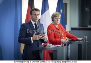"Dann verkauft er das auch noch geschickt als "grüne Vision", Emmanel Macron und Angela Merkel , bild guido bergmann brg